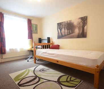 1 bedroom property to rent - Photo 3