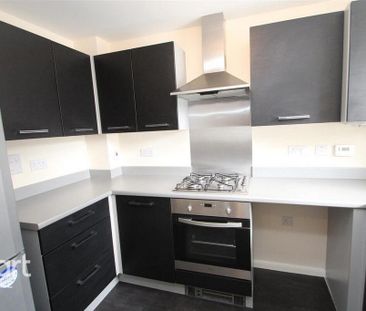 2 bedroom semi-detached house to rent - Photo 6