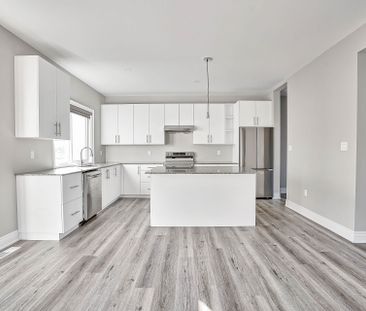 For Lease - 3109 Riselay Avenue, Fort Erie, Ontario - Photo 3