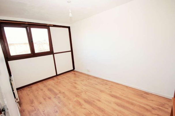 Seyssel Street, E14 - Photo 1