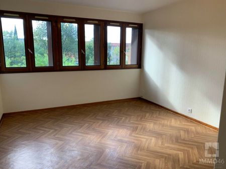 Location Appartement 1 pièce 25m² CAHORS 46000 - Photo 3
