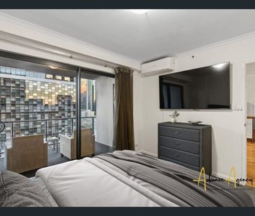 City Living!! - Photo 4