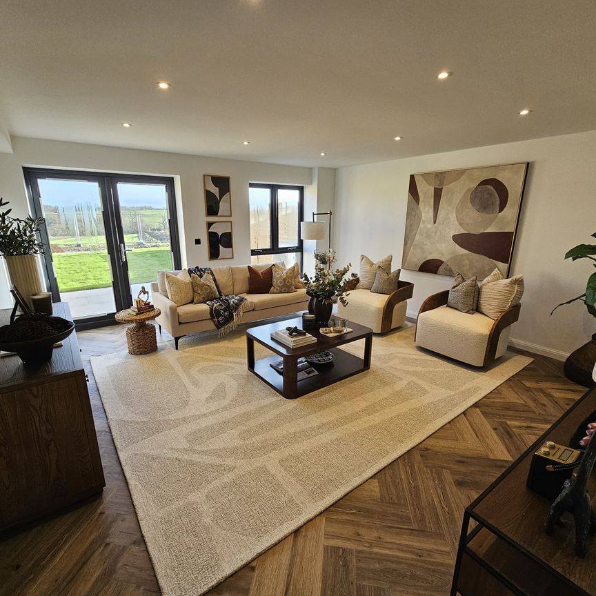 Aylesbury Road, Aylesbury, Rowsham - Photo 1