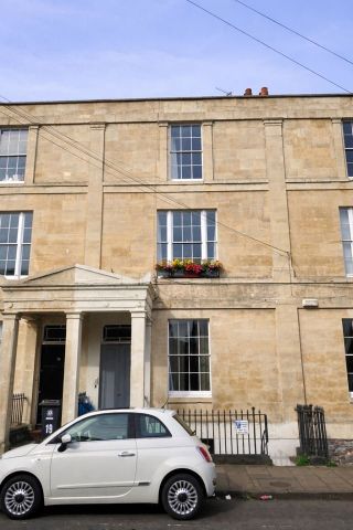 1 Bed Flat, Clifton, BS6 - Photo 4
