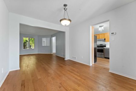 For Lease - 18 Ravenscroft Court, Stittsville - Munster - Richmond, Ontario - Photo 5
