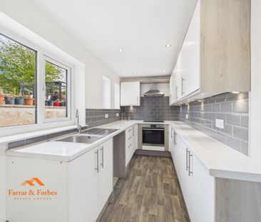 2 bedroom terraced house to rent - Photo 4