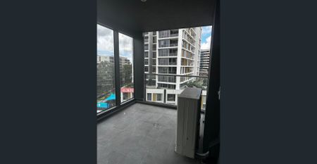 Stylish 2-Bedroom Apartment in a Convenient Lidcombe Location - Photo 3