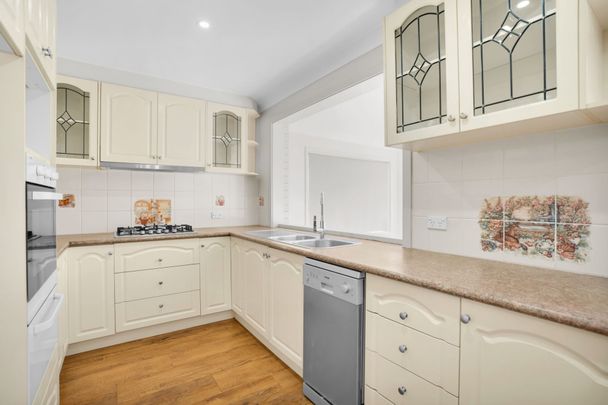 Neat three-bedroom home in Narellan Vale - Photo 1