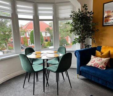 3 bedroom apartment to rent - Photo 2