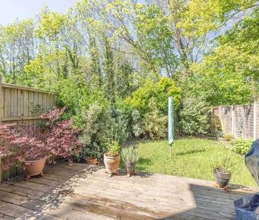 Dawn Redwood Close, Horton, SL3 - Photo 6