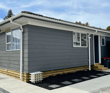 Renovated 2 Bedroom Home in Henderson - Photo 2