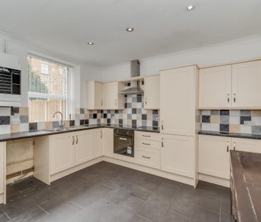 Hall Road, Handsworth, S13 - Photo 1