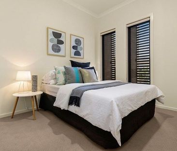 Captivating Family-Friendly Home - Photo 5