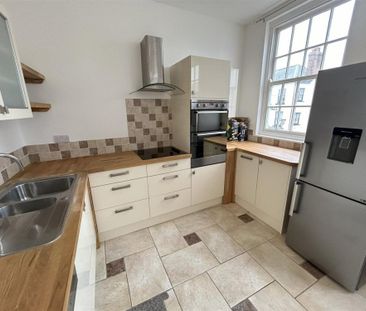 High Street, Honiton - Photo 5