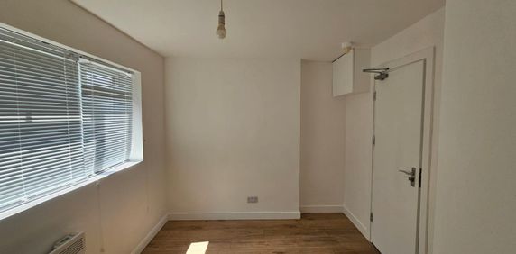 Richborough Close, Orpington BR5, London - Photo 2