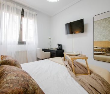 Calle de Ana de Austria, Madrid, Community of Madrid 28050 - Photo 4