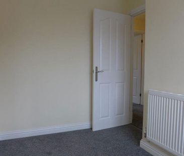 2 bedroom semi-detached house to rent - Photo 5