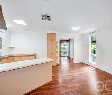 Open the Door to Comfortable Family Living in Happy Valley - Photo 3