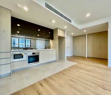 Near New One Bedroom Apartment For Lease - Photo 6