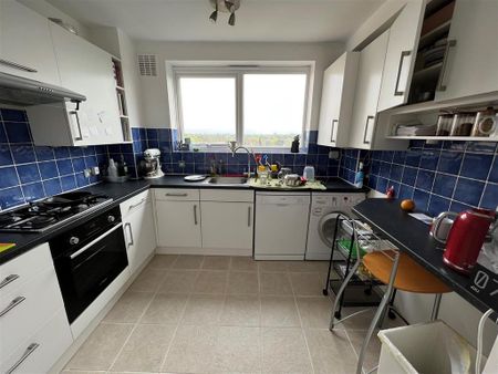 2 bedroom apartment to rent - Photo 3