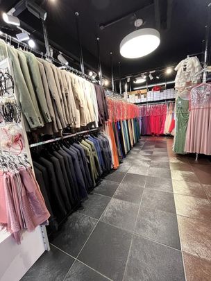 STYLISH RESTAURANT IN THE BEST LOCATION IN THE HEART OF THE CITY - Photo 1