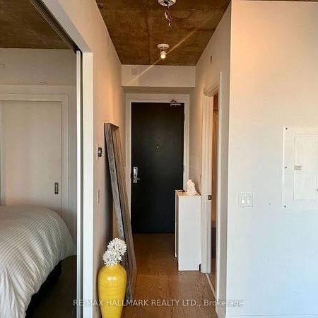 224 King St W 2102, - Photo 4