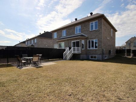 Maison à étages à louer - Brossard (Noms de rues (L)) Maison à étages à louer - Brossard (Noms de rues (L)) - Photo 4