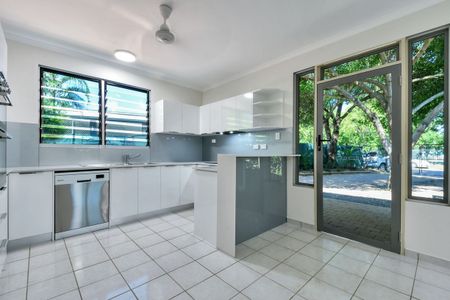 Your Tropical Haven Awaits!! - Photo 4