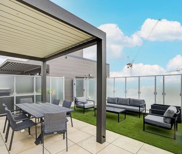 For Lease - 2501 Saw Whet Boulevard Unit# 323, Oakville, Ontario - Photo 3