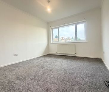 Columbia Way, Blackburn - Photo 2
