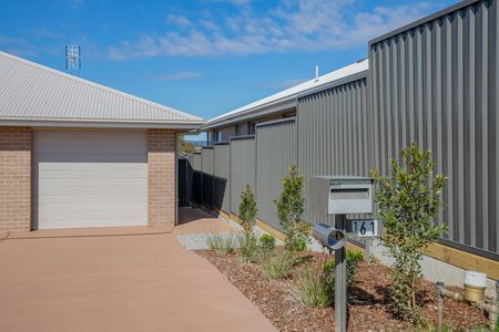 Home For Rent - Photo 5