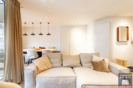 Volledig gerenoveerd appartement met 2 volwaardige slaapkamers – centrum Knokke - Photo 3