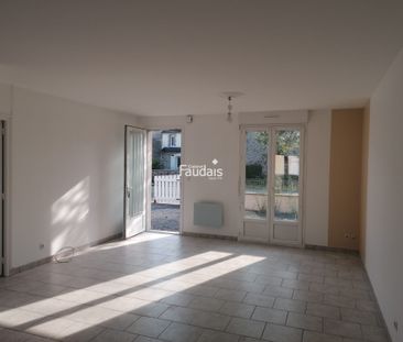 Location Maison 4 pièces 97m² RONCEY 50210 - Photo 1