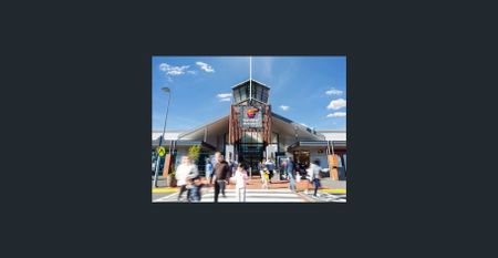 OVERSIZED APARTMENT - SHOPS - SCHOOLS - TRANSPORT - EVERYTHING YOU NEED AT YOUR FINGER-TIPS! - Photo 3