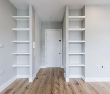 Flat to rent - Photo 2