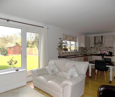2 bedroom semi-detached bungalow to rent - Photo 1