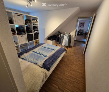 Charmante 2.5-Zimmer-Wohnung mitten in der Altstadt von Baden – per... - Foto 3