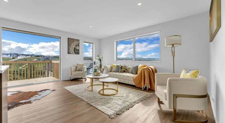 Family home in Pokeno - Photo 3