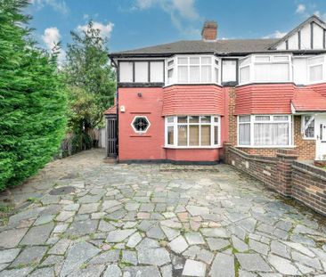 3 bedroom end of terrace house to rent - Photo 4