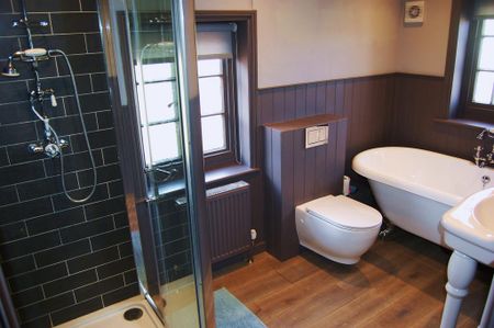 2 bedroom apartment to rent - Photo 4