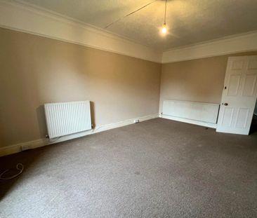 3 Bed Flat, Hurle Crescent, BS8 - Photo 1