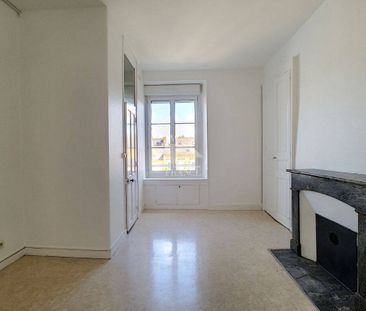 Location appartement 2 pièces 46 m² à Laval (53000) - Photo 2