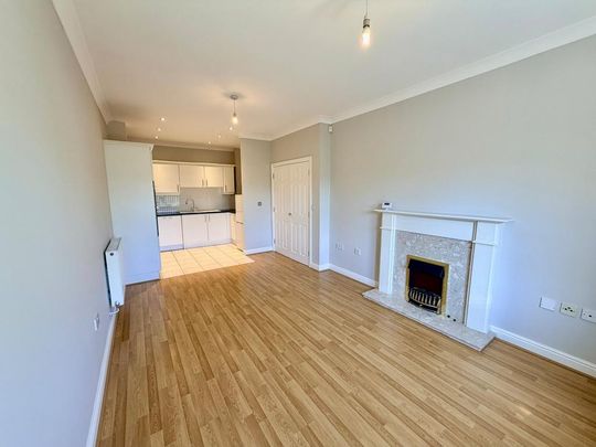 2 bedroom flat to rent - Photo 1
