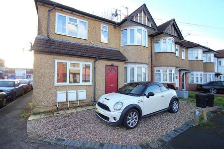 Manningtree Road, Ruislip, HA4 - Photo 5