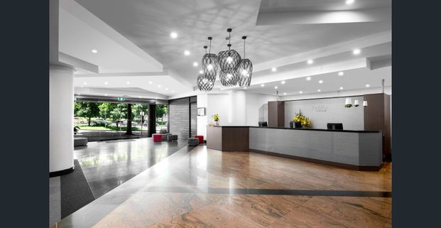 Residences @ 333 Exhibition St – Furnished 2 Bed /2 bath Apartment incl water - Photo 1