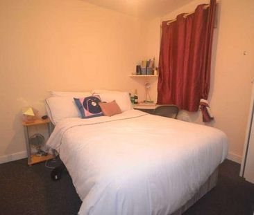 Blenheim Gardens, Reading, RG1 - Photo 5