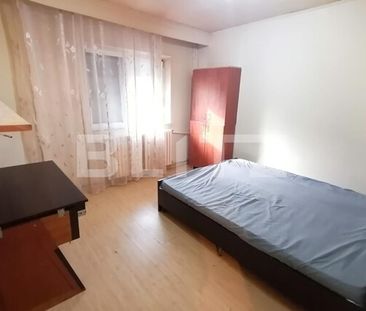 Apartament de 2 camere, decomandat, 52 mp, cartier 1 Mai - Fotografie 2