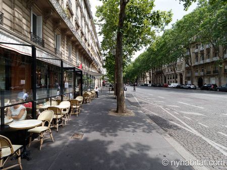 Logement à Paris, Location meublée - Photo 3