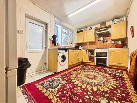 3 bedroom terraced house to rent - Photo 5