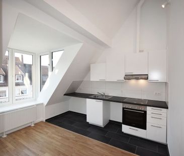 NEUAUSBAU ! Lichtdurchflutete 2-Zimmer-Dachgeschoss-Wohnung - Foto 1